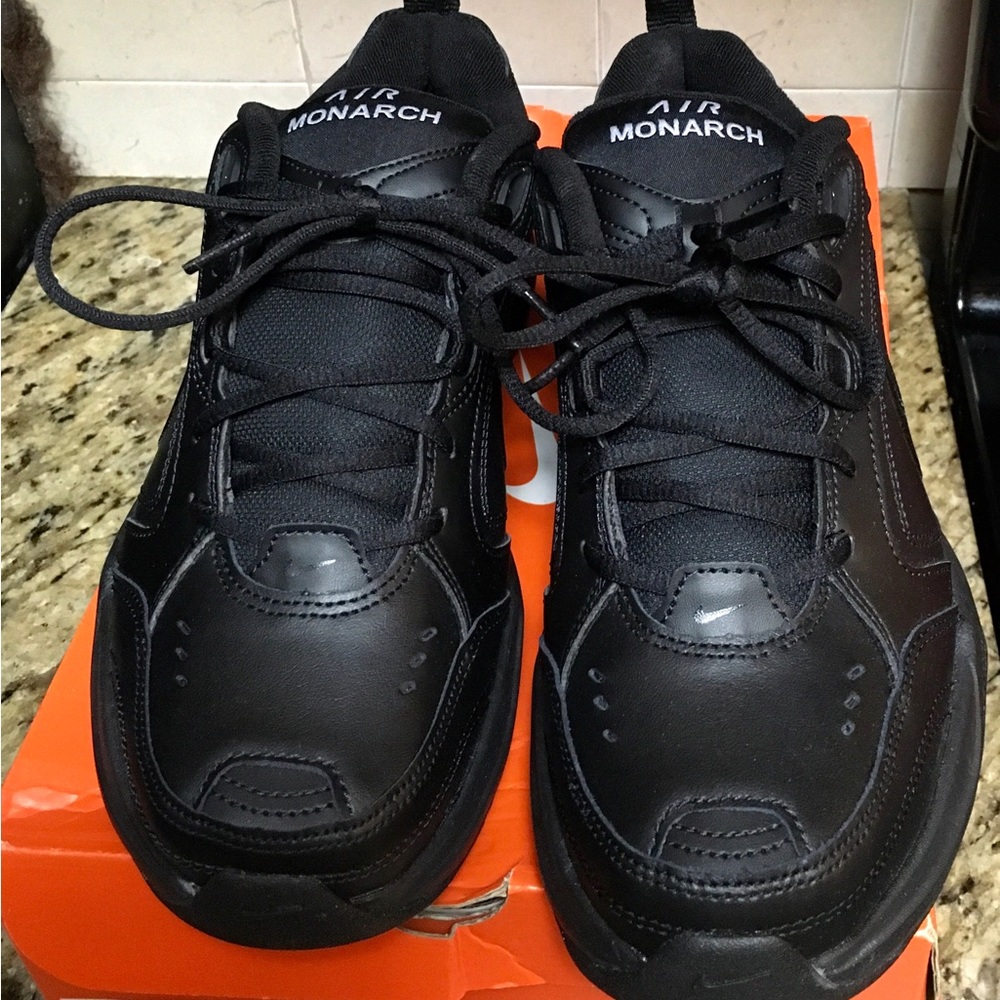 Brand new Men’s Nike monarch walking sneakers size 9.5 Black in color